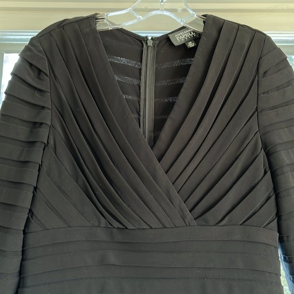 ADRIANNA PAPELL 3/4 SLEEVE BLACK DRESS 12P - Picture 2 of 4